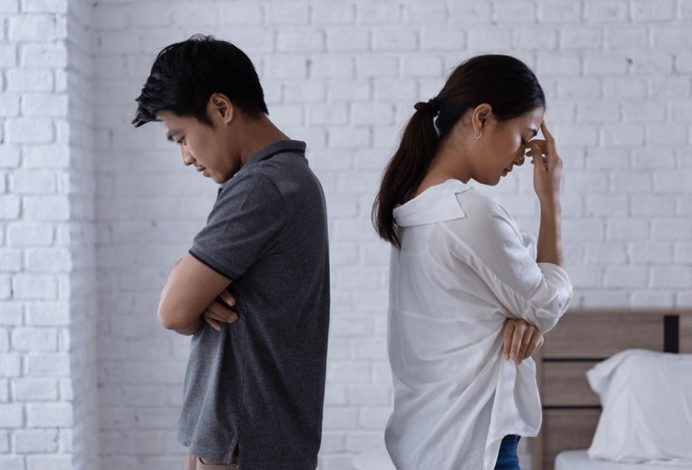 산길의 갈림길 등산으로 인한 이…